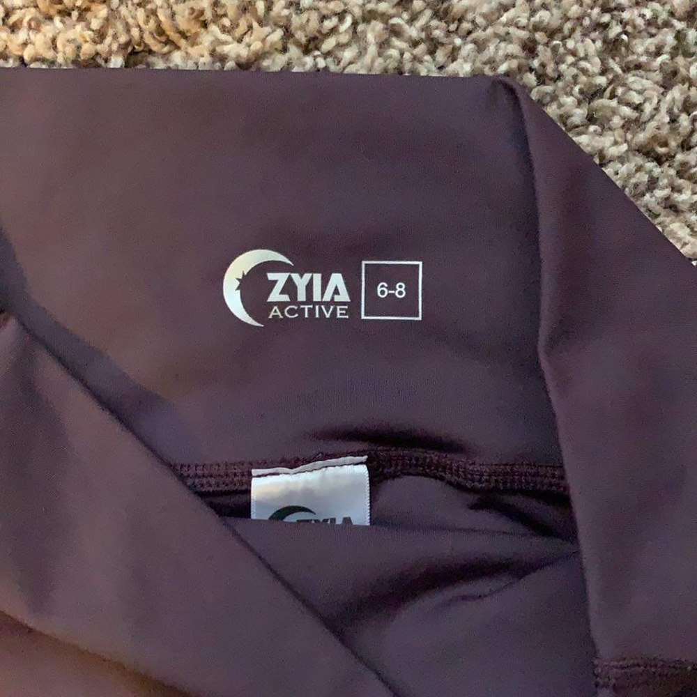 ZYIA High rise Brilliant Capri 20”